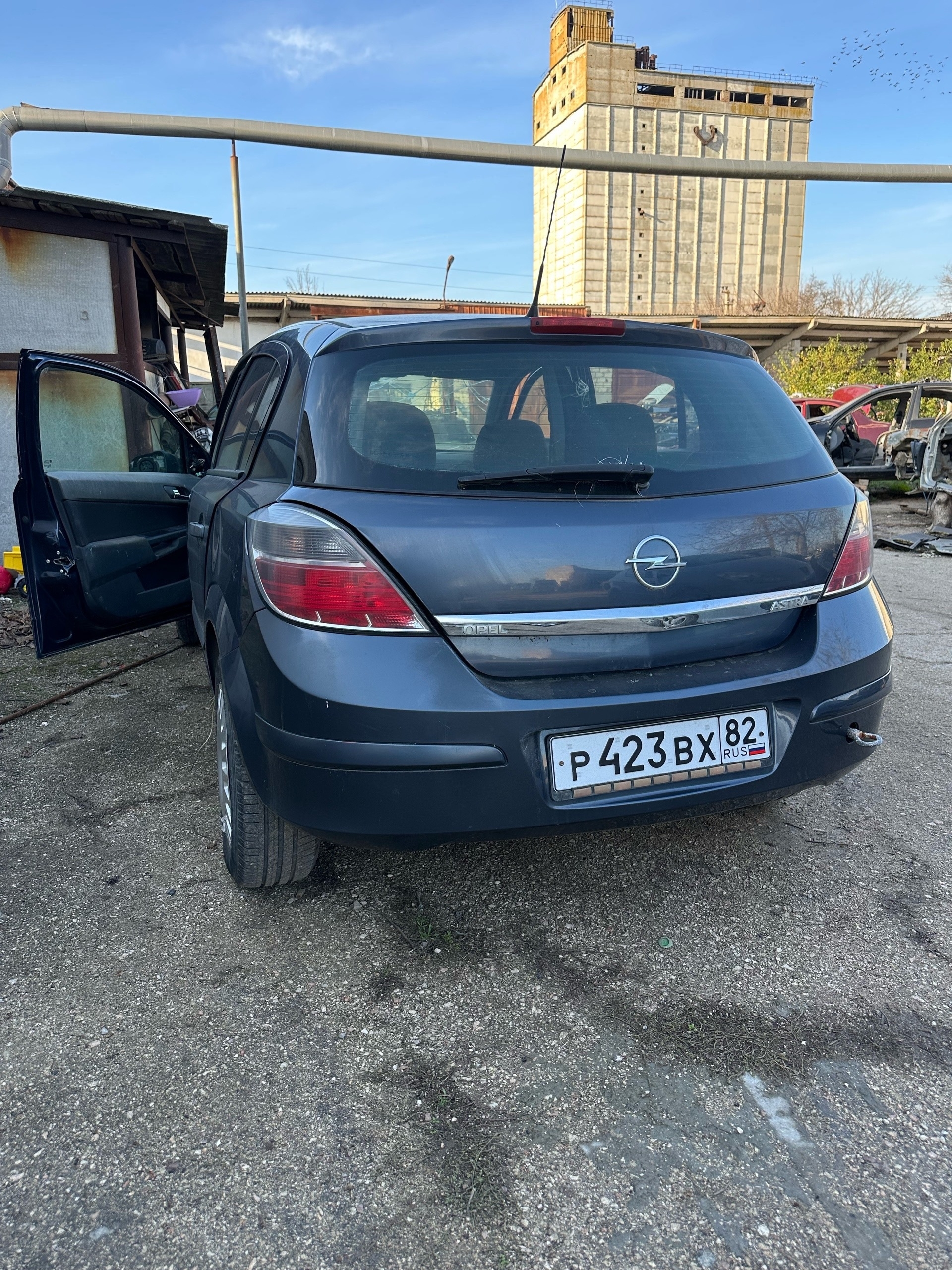 Дверь Opel Astra
